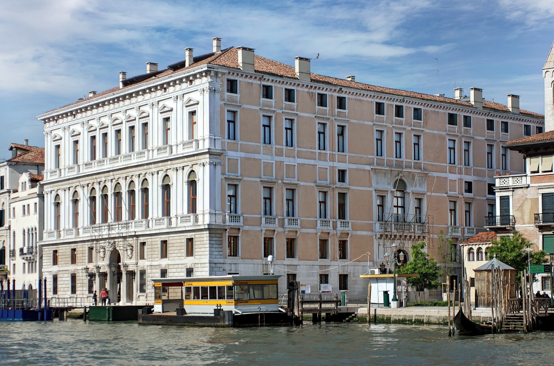 Palazzo Grassi — Punto di interesse a Venezia, Venezia