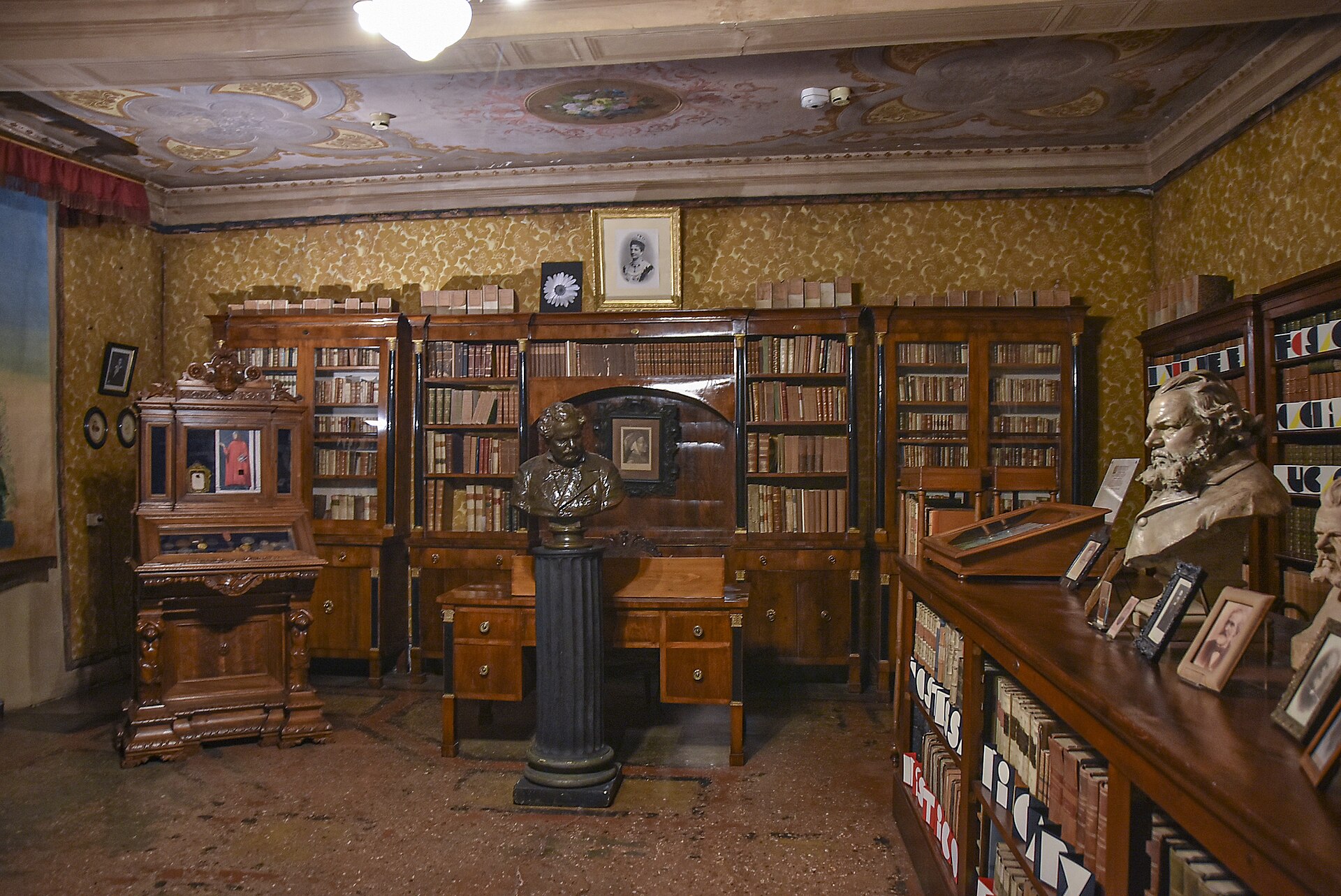 Biblioteca di Casa Carducci — Punto di interesse a Bologna, Bologna