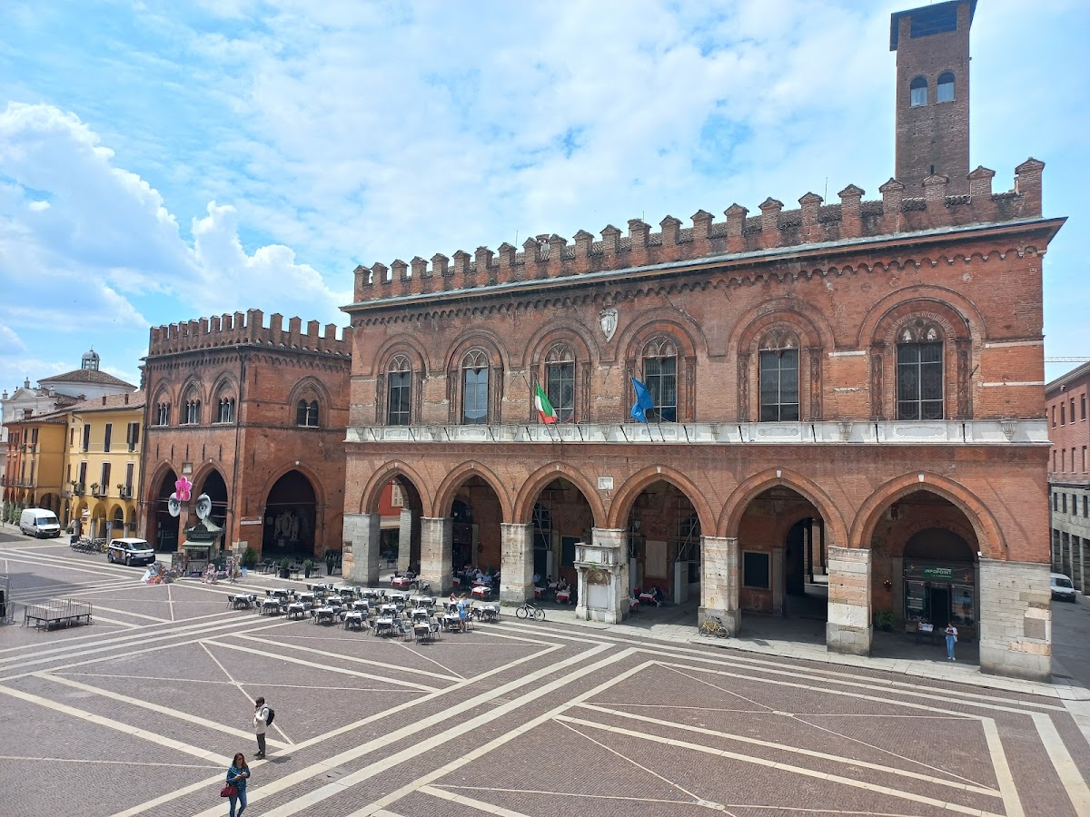 Loggia dei Militi — Punto di interesse a Cremona, Cremona