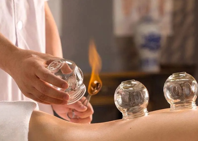 centro massaggio spa 叶子足疗养生馆 — Punto di interesse a Brescia, Brescia