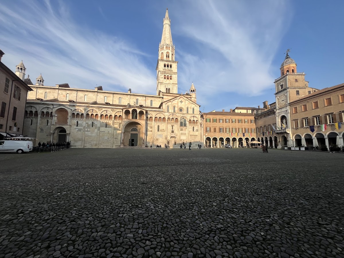 Piazza Grande — Punto di interesse a Modena, Modena