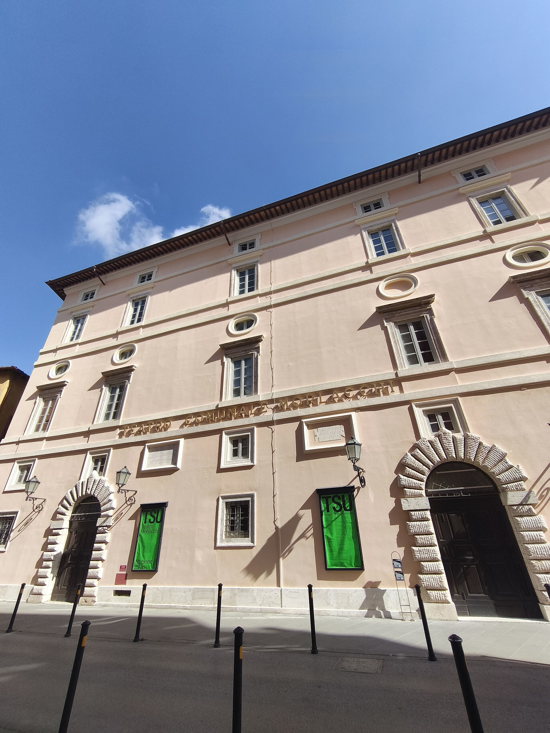 Teatro Morlacchi — Punto di interesse a Perugia, Perugia