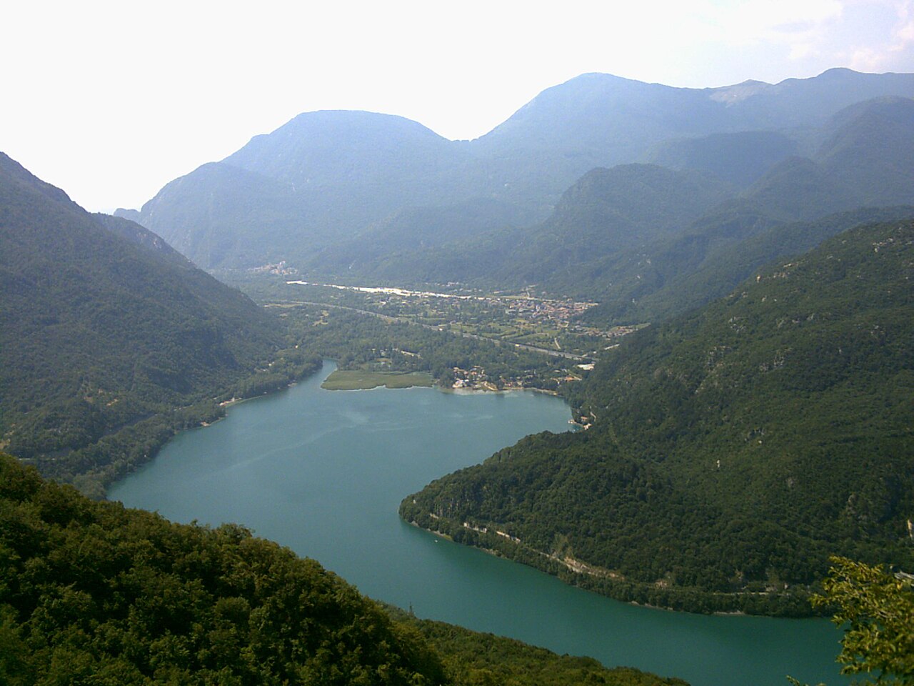 lago di Cavazzo — Punto di interesse , Trieste