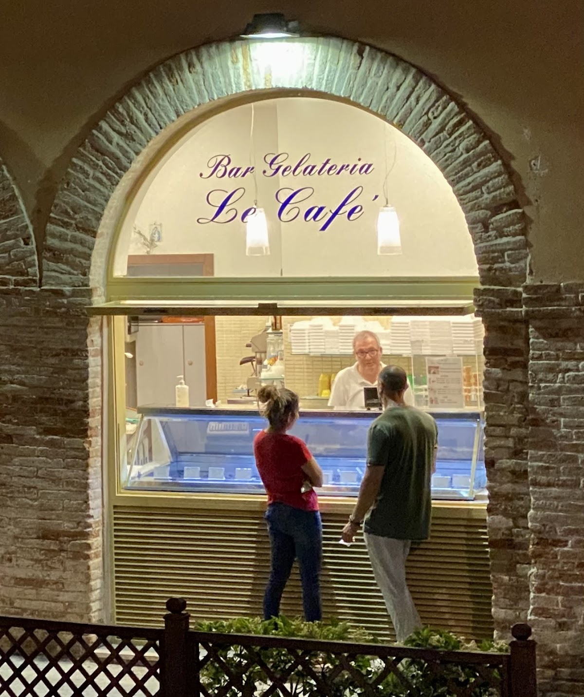 Bar Gelateria Le Cafè — Punto di interesse a Ancona, Ancona