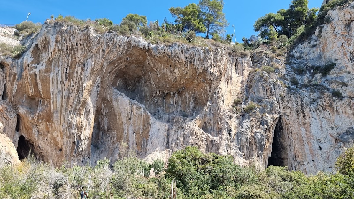 Museo preistorico dei "Balzi Rossi" e zona archeologica — Punto di interesse a Dolceacqua, Imperia