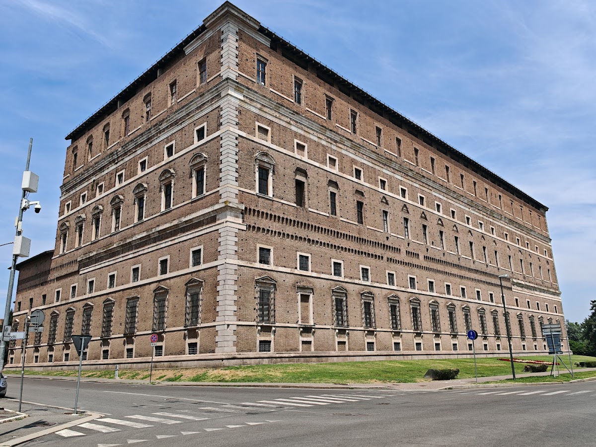 Musei Civici di Palazzo Farnese — Punto di interesse