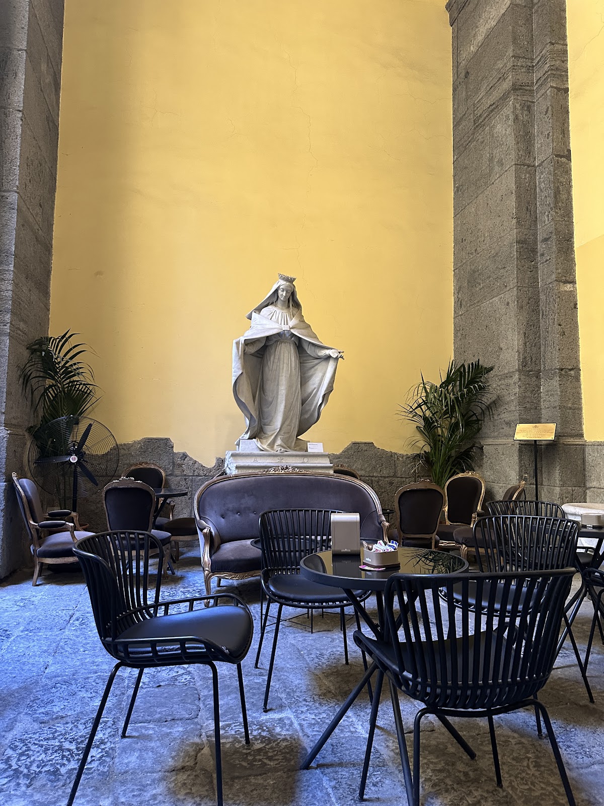 Sette Cafè — Punto di interesse a Napoli, Napoli