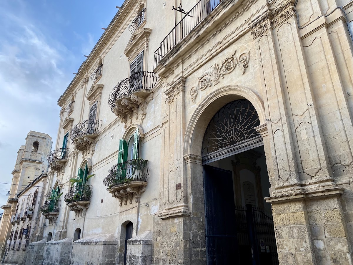 Palazzo Astuto — Punto di interesse a Noto, Siracusa