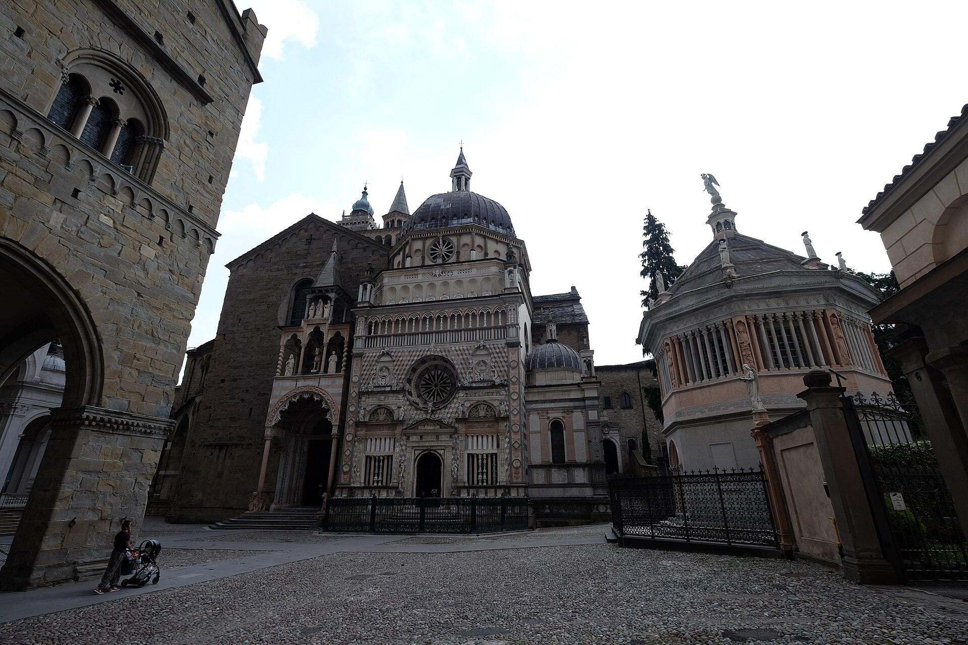 Piazza Duomo Bergamo Alta — Punto di interesse a Bergamo, Bergamo