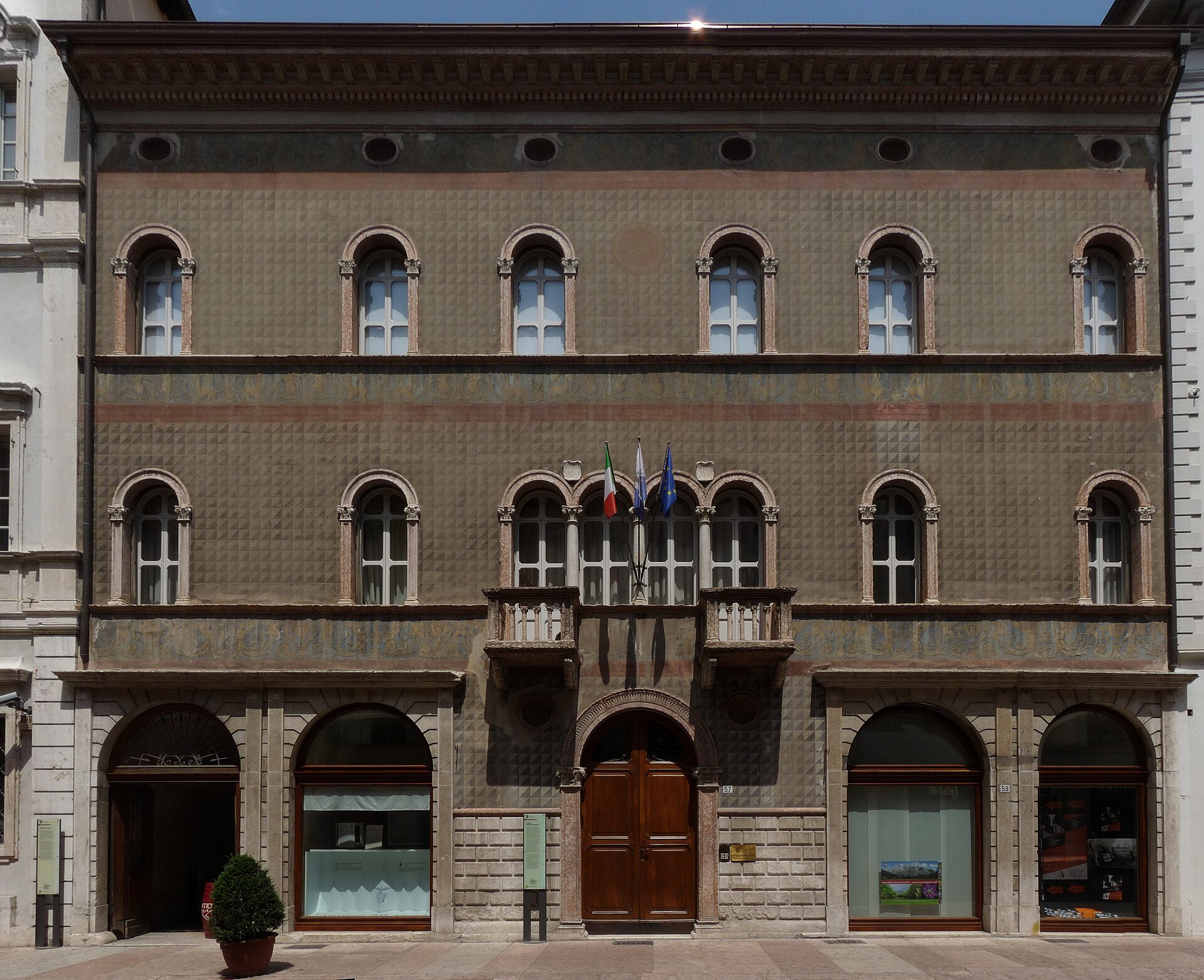 Palazzo Saracini Cresseri — Punto di interesse a Trento, Trento