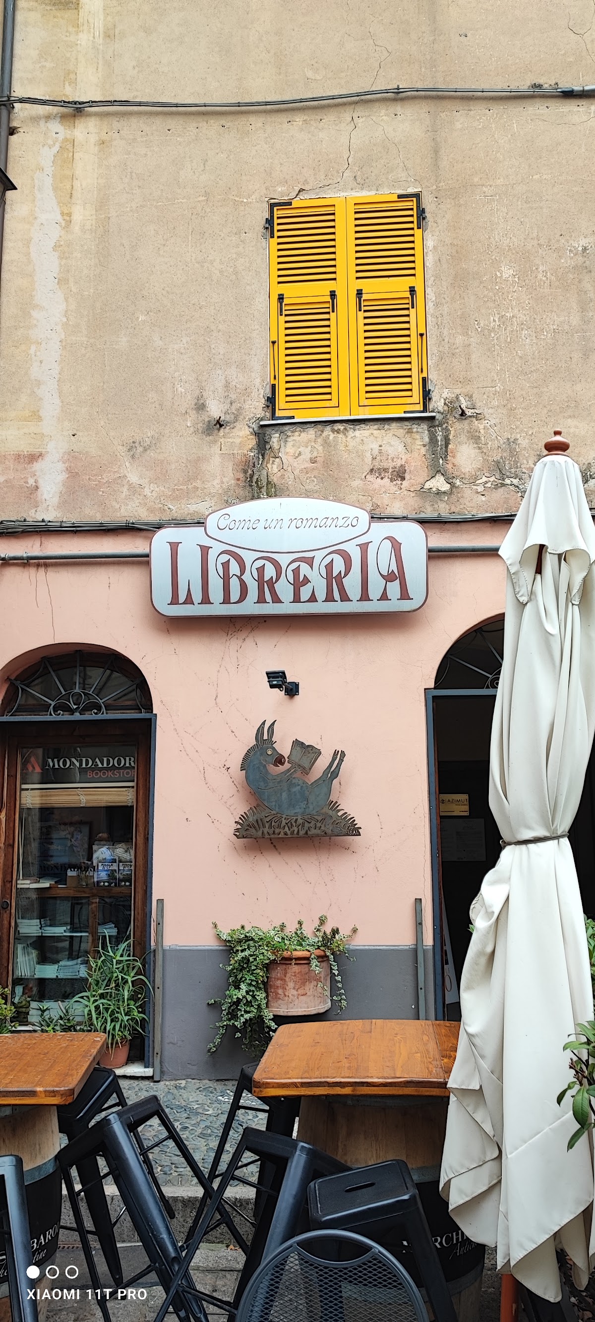 Mondadori Bookstore — Punto di interesse a Finalborgo, Savona