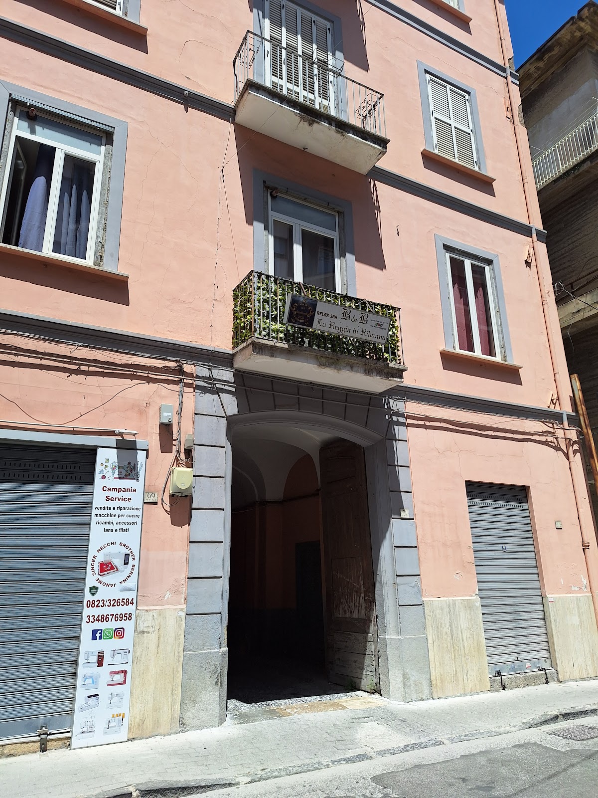 B&B LA REGGIA DI RIHANNA spa