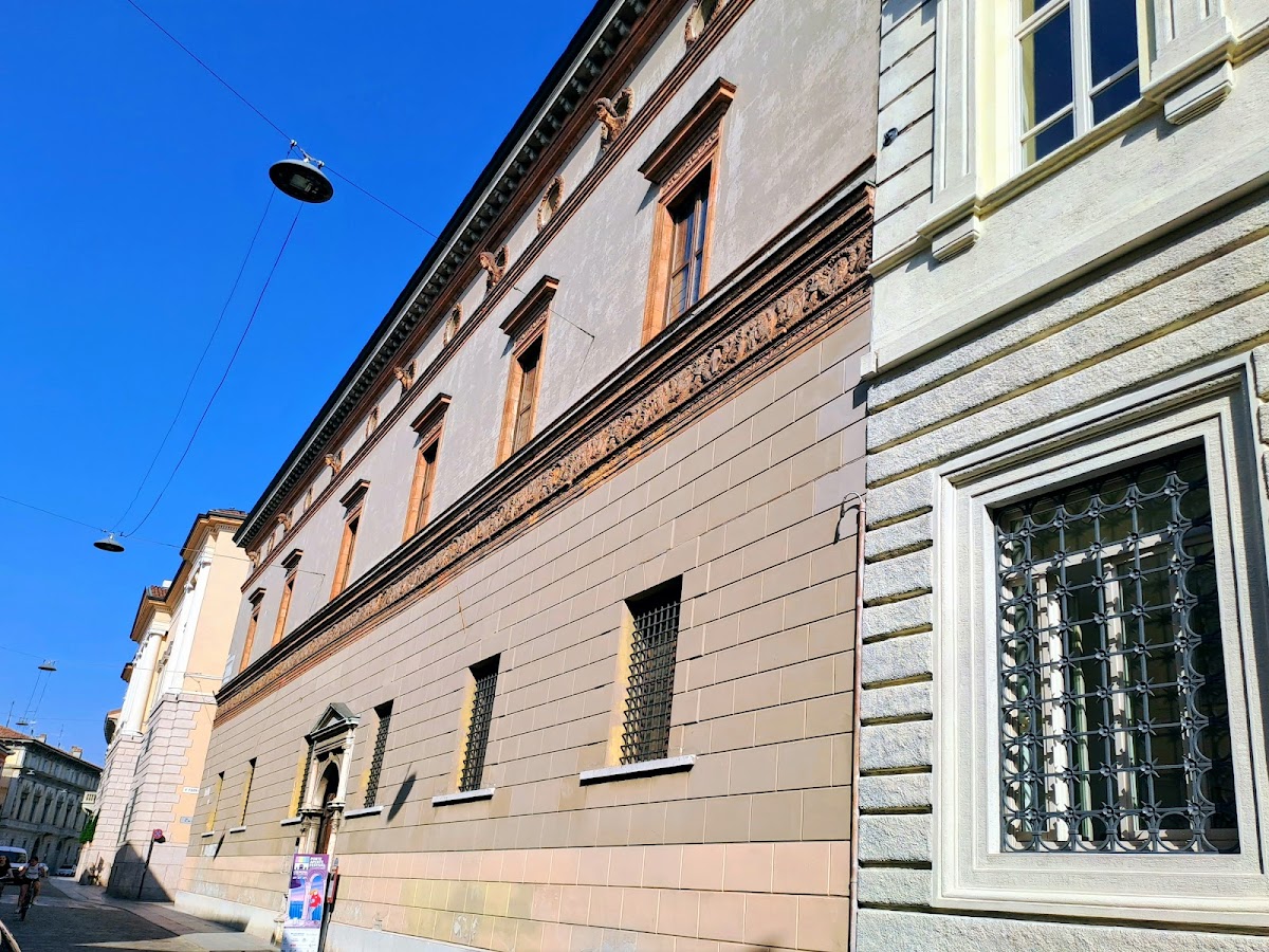 Palazzo Fodri — Punto di interesse a Cremona, Cremona