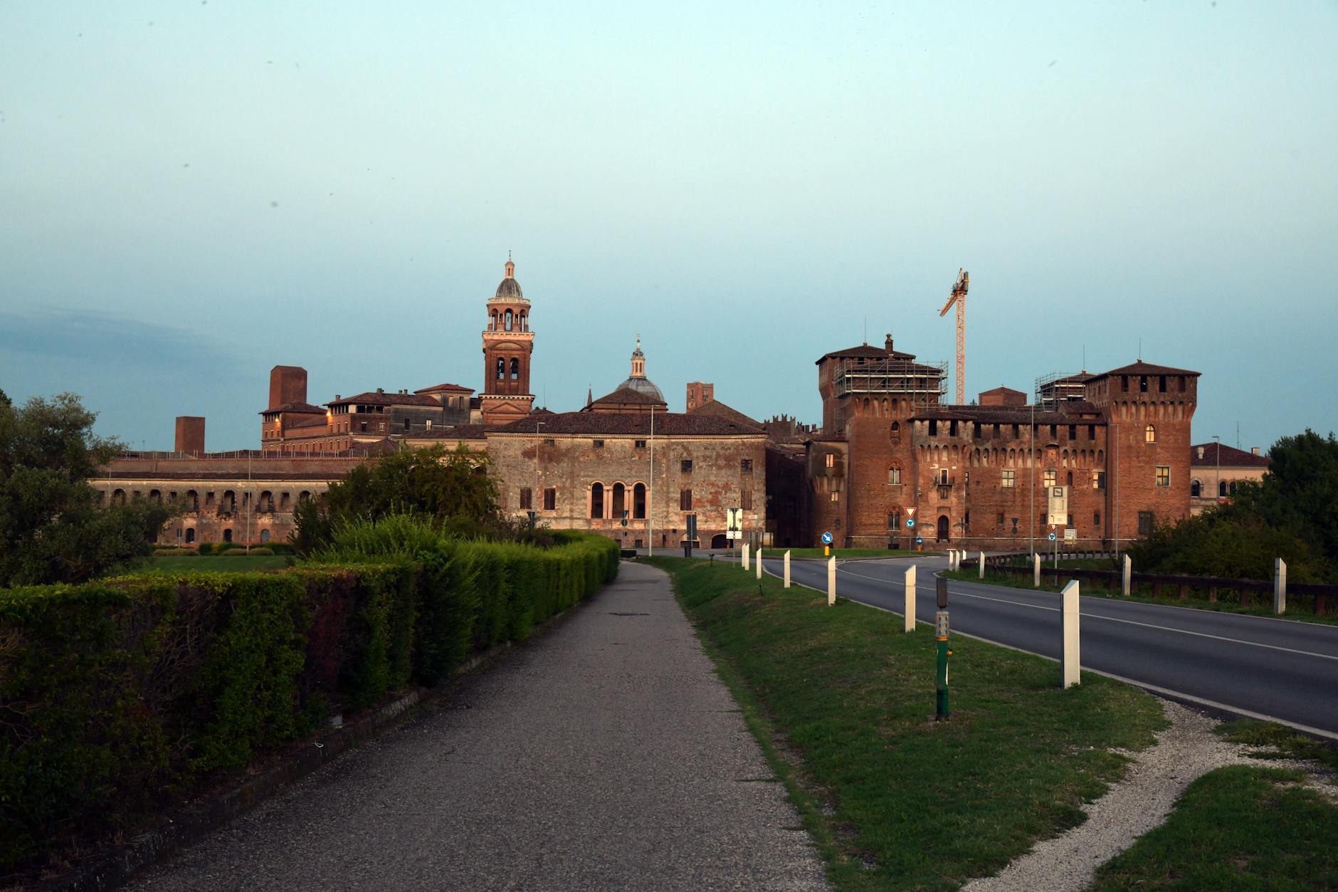 castello di Montechino — 観光スポット , Milano