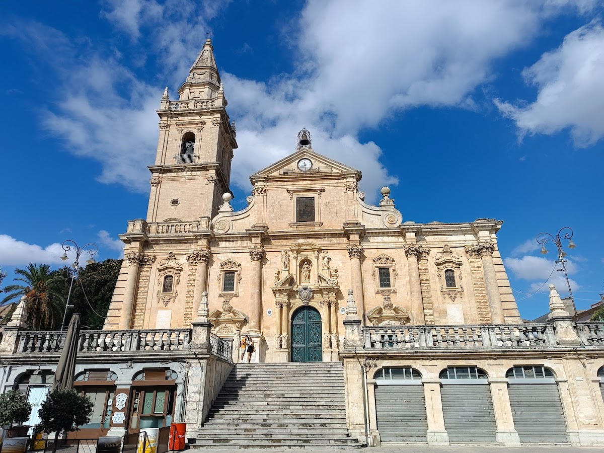 In zona: Cattedrale di San Giovanni Battista