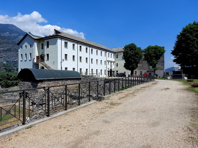 Castello della Contessa Adelaide — Punto di interesse a Susa, Torino