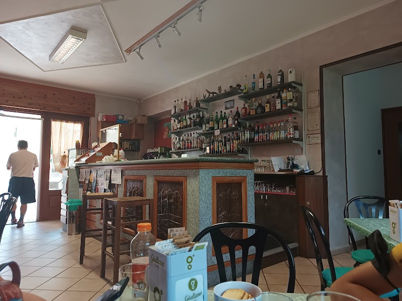 Scopri Bar Trattoria Come a casa di Cerise Gabriella