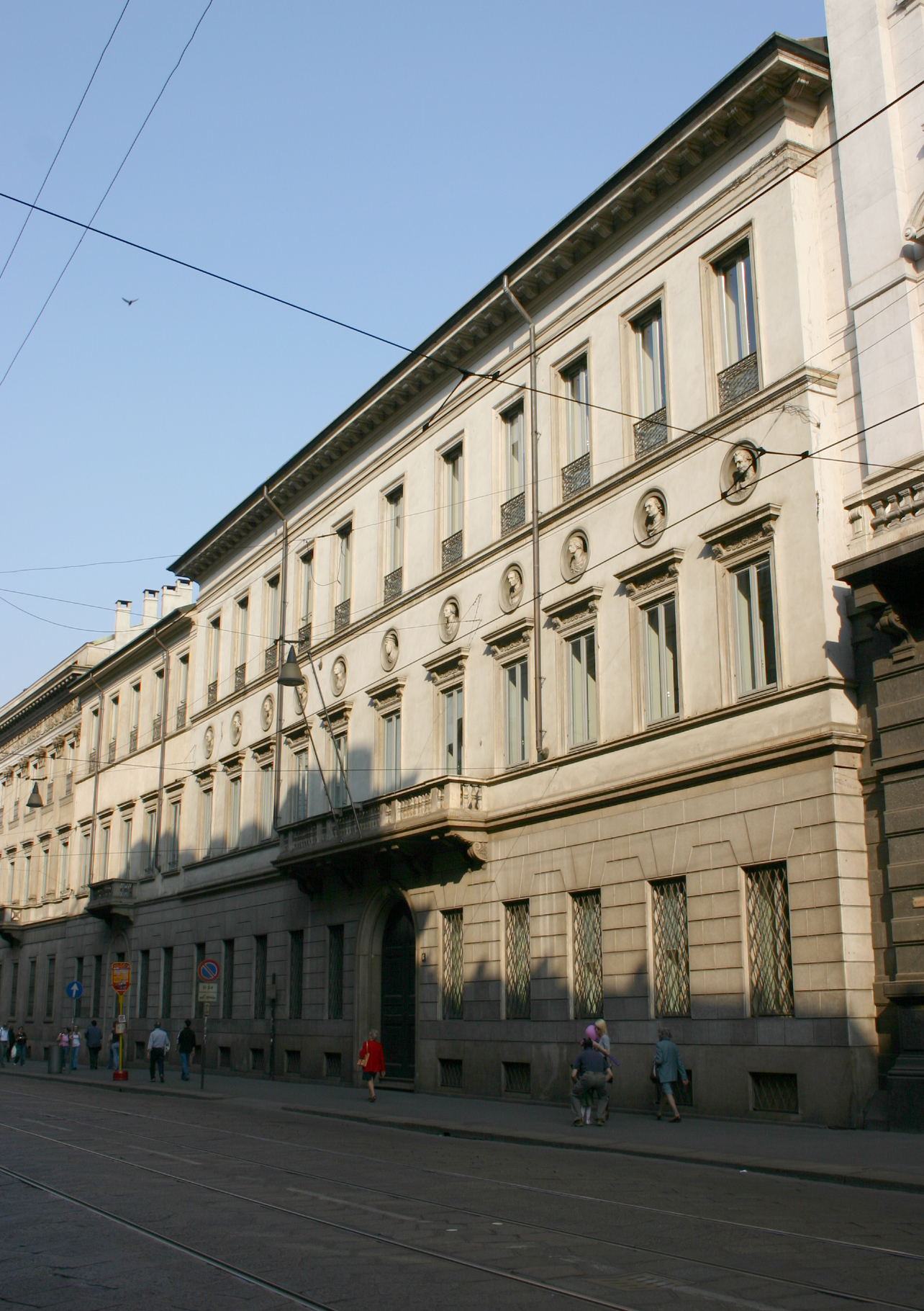 Palazzo Brentani Greppi — Punto di interesse a Milano, Milano