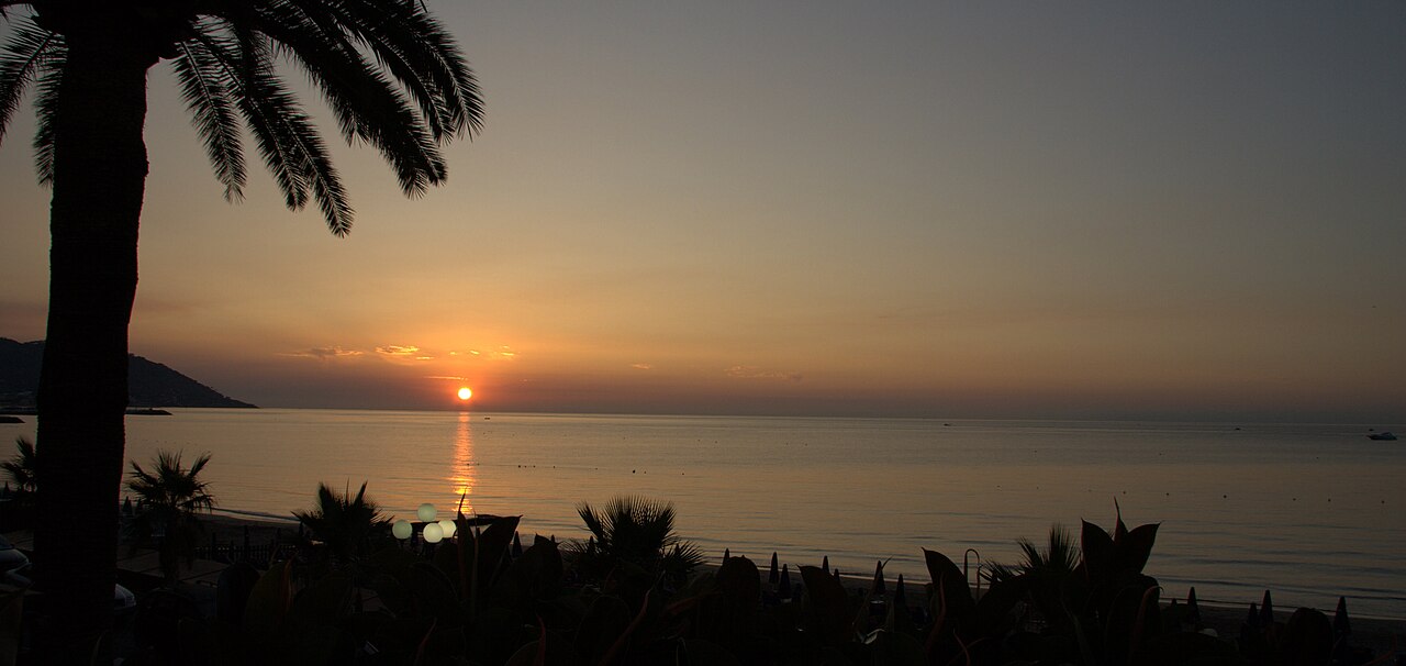 Spiaggia e Ristorante Kursaal Diano Marina — 観光スポット in Diano Marina, Imperia