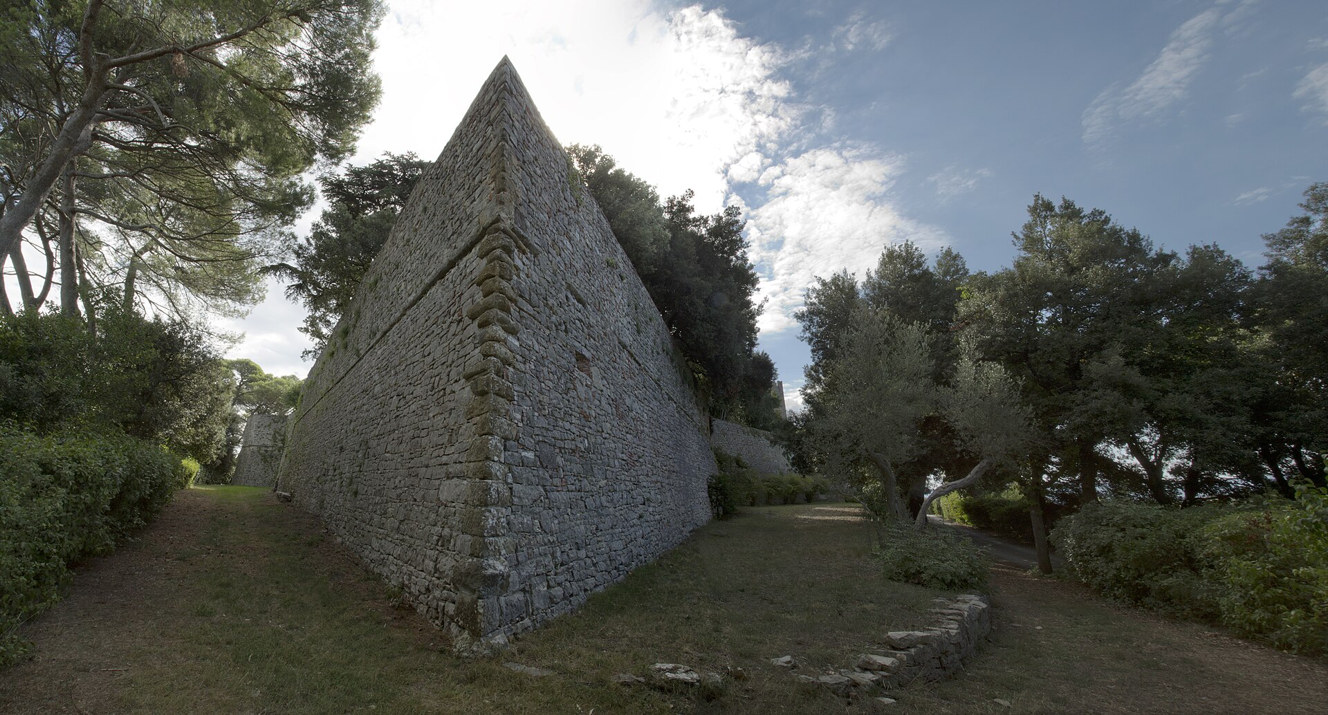 castello di Montalera — Punto di interesse , Firenze
