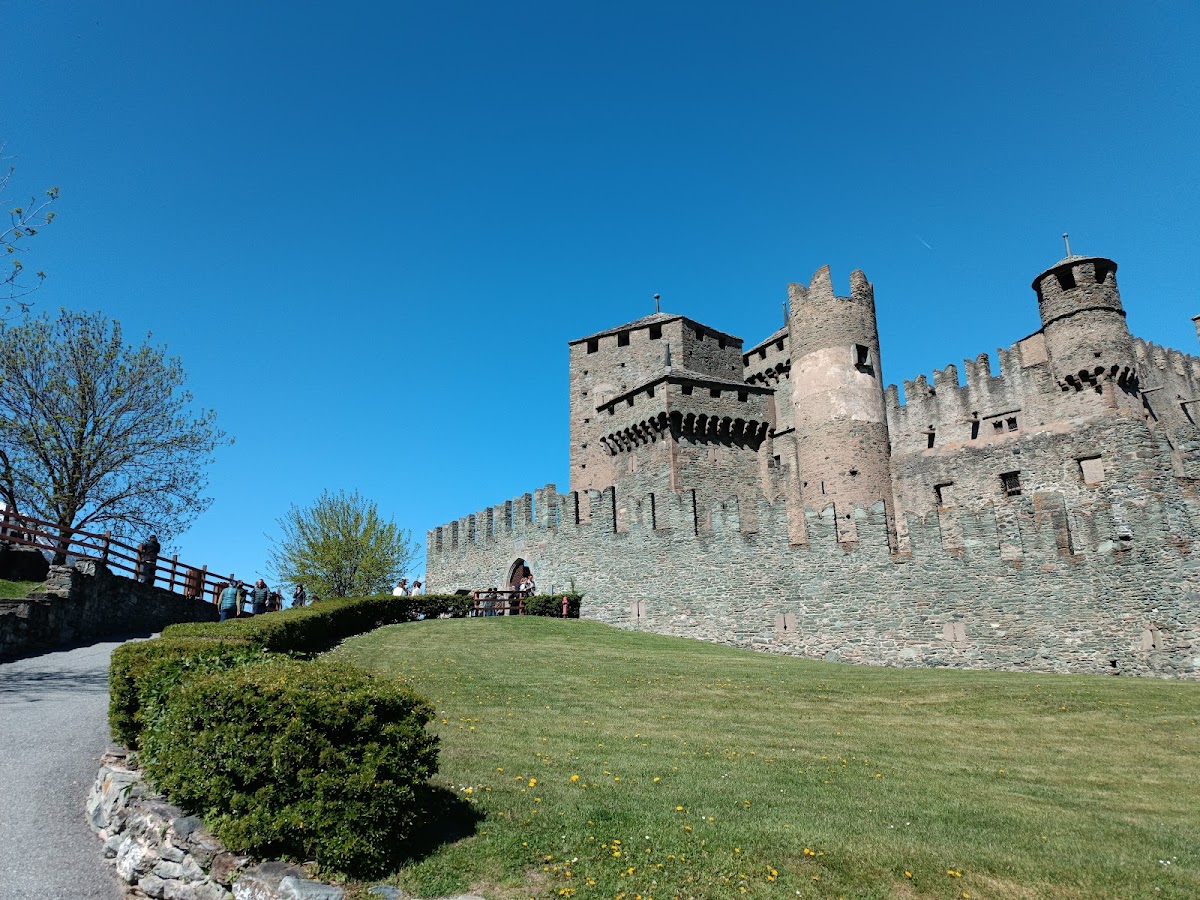 castello di Fénis — Punto di interesse , Milano