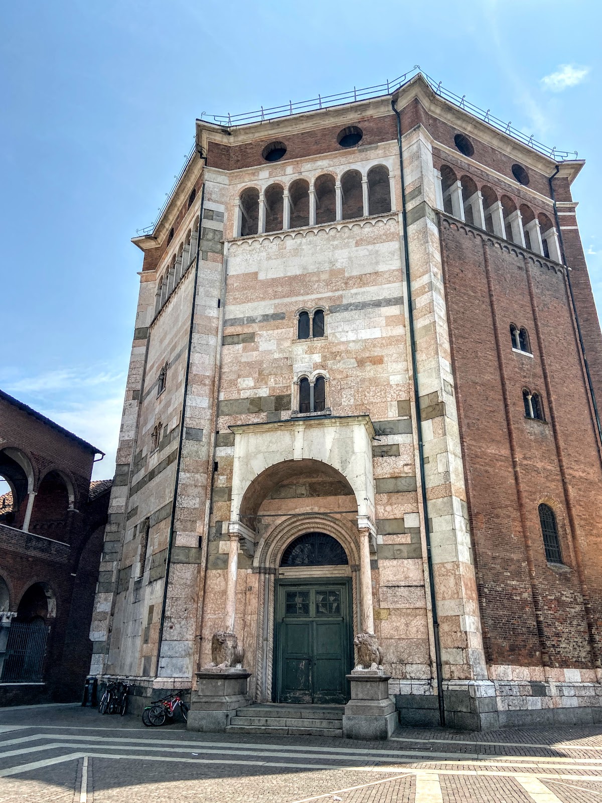Battistero — Punto di interesse a Cremona, Cremona