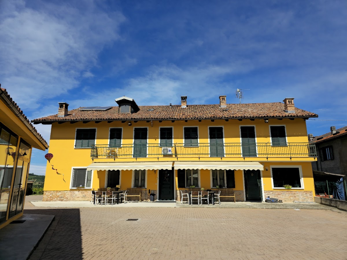 Agriturismo Cascina Vrona — Punto di interesse a Alba, Cuneo