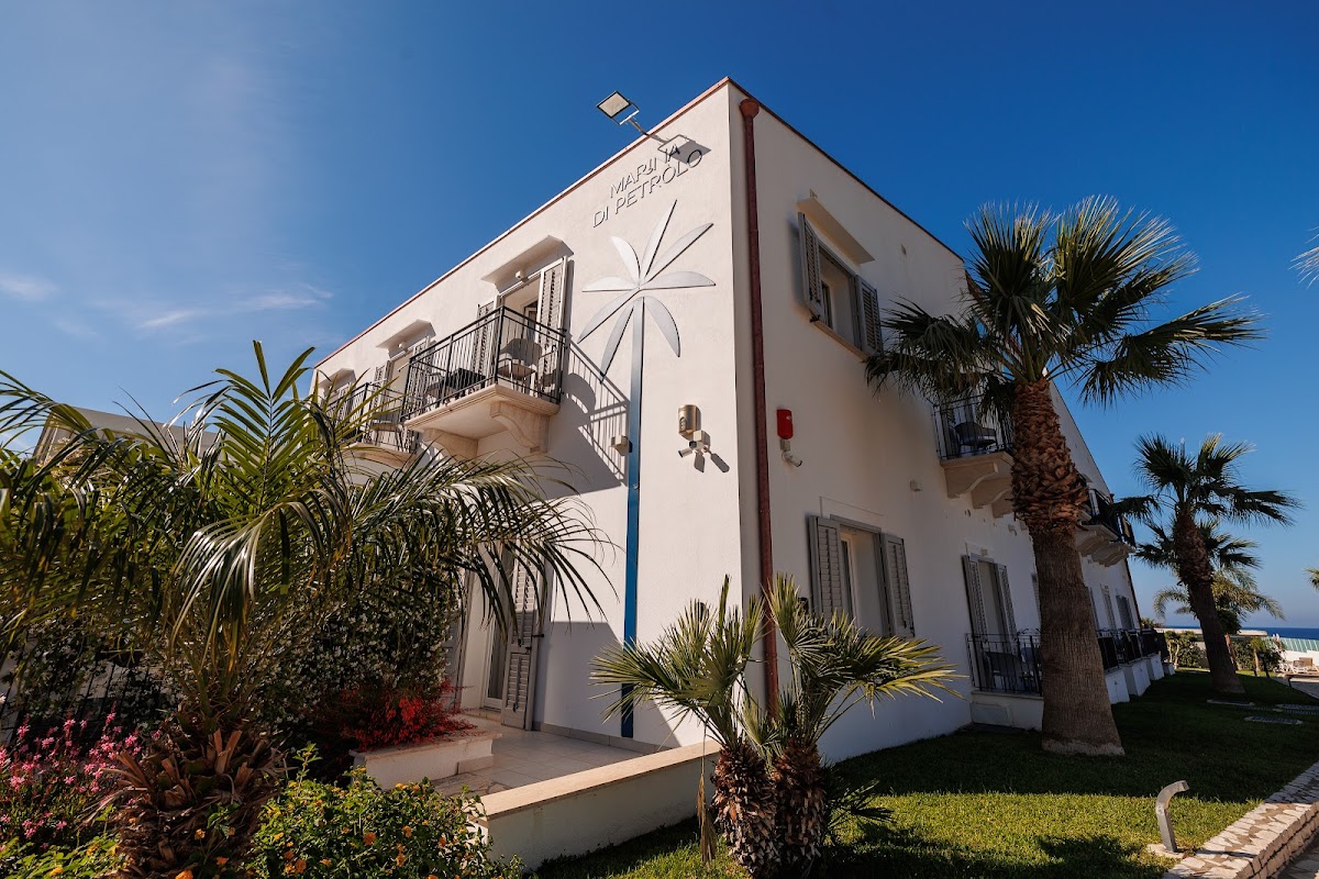 Marina di Petrolo Hotel & SPA — Punto di interesse a Trapani, Trapani