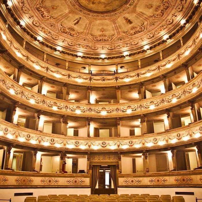 Scopri Teatro Civico