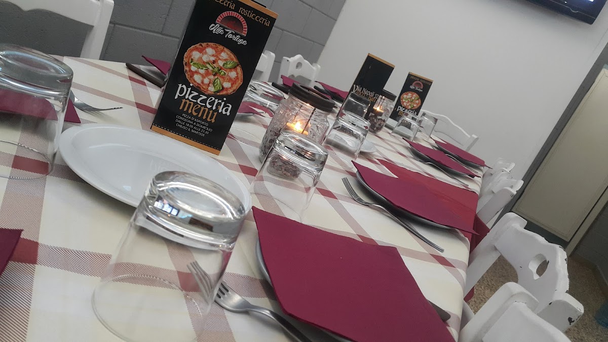 Pizzeria Alla Tortuga forno a legna — Punto di interesse a Bari, Bari