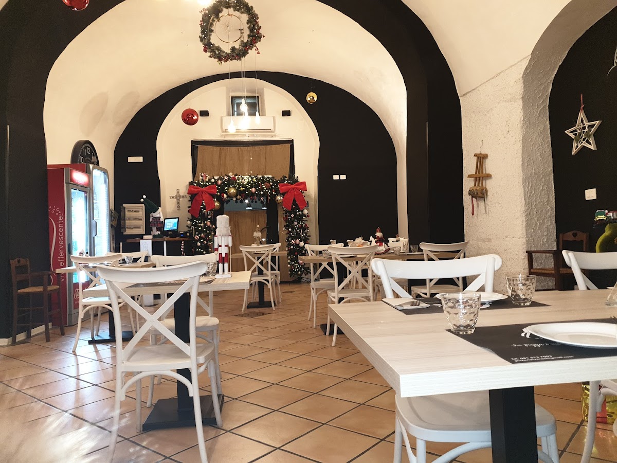 I Veraci - Pizza&Fritti — Punto di interesse a Napoli, Napoli