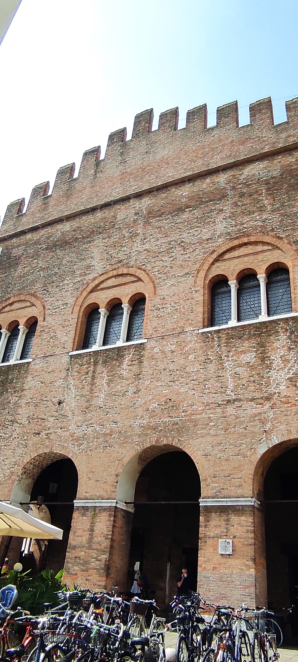 Palazzo dei Trecento — Punto di interesse a Treviso, Treviso