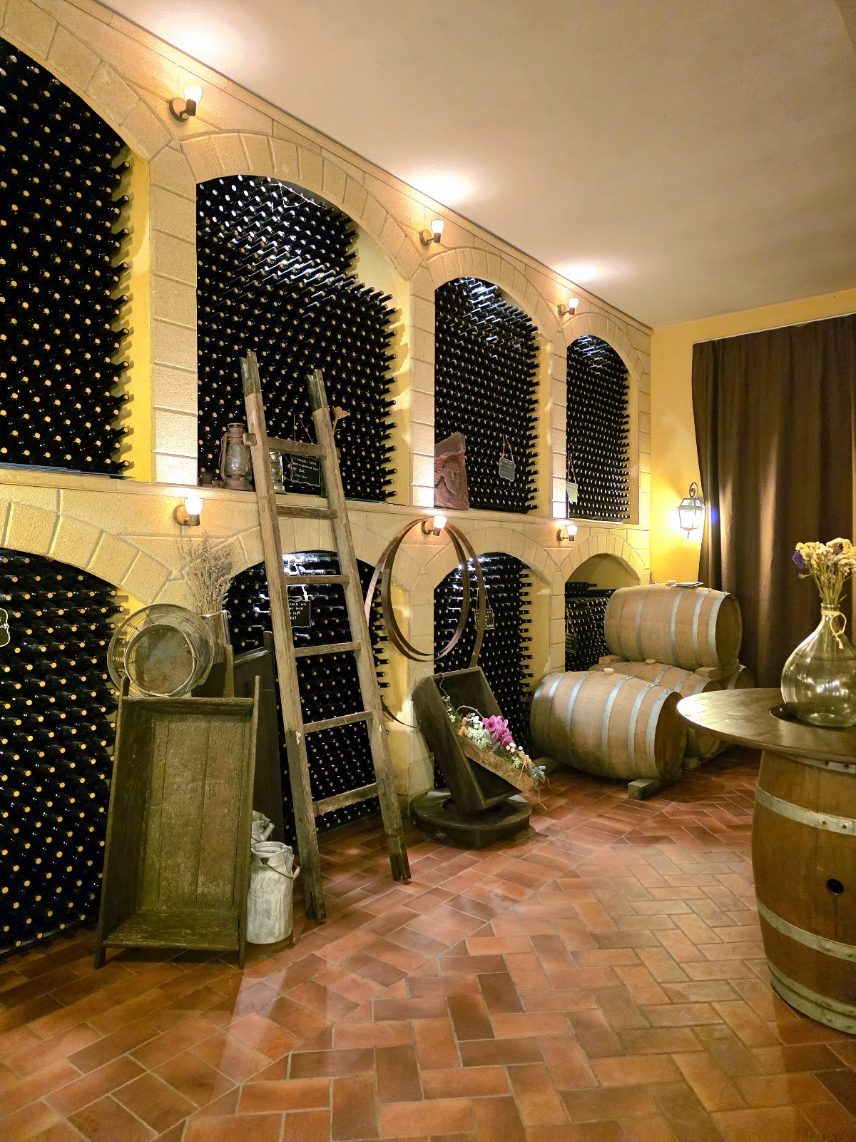 Vini Contrada — Punto di interesse a Avellino, Avellino