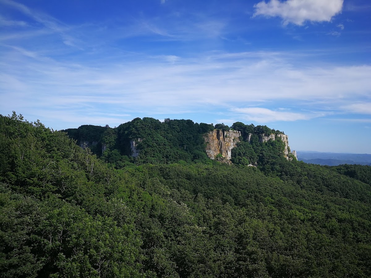 Parco Naturale Sasso Simone e Simoncello — Punto di interesse a Pesaro, Pesaro e Urbino