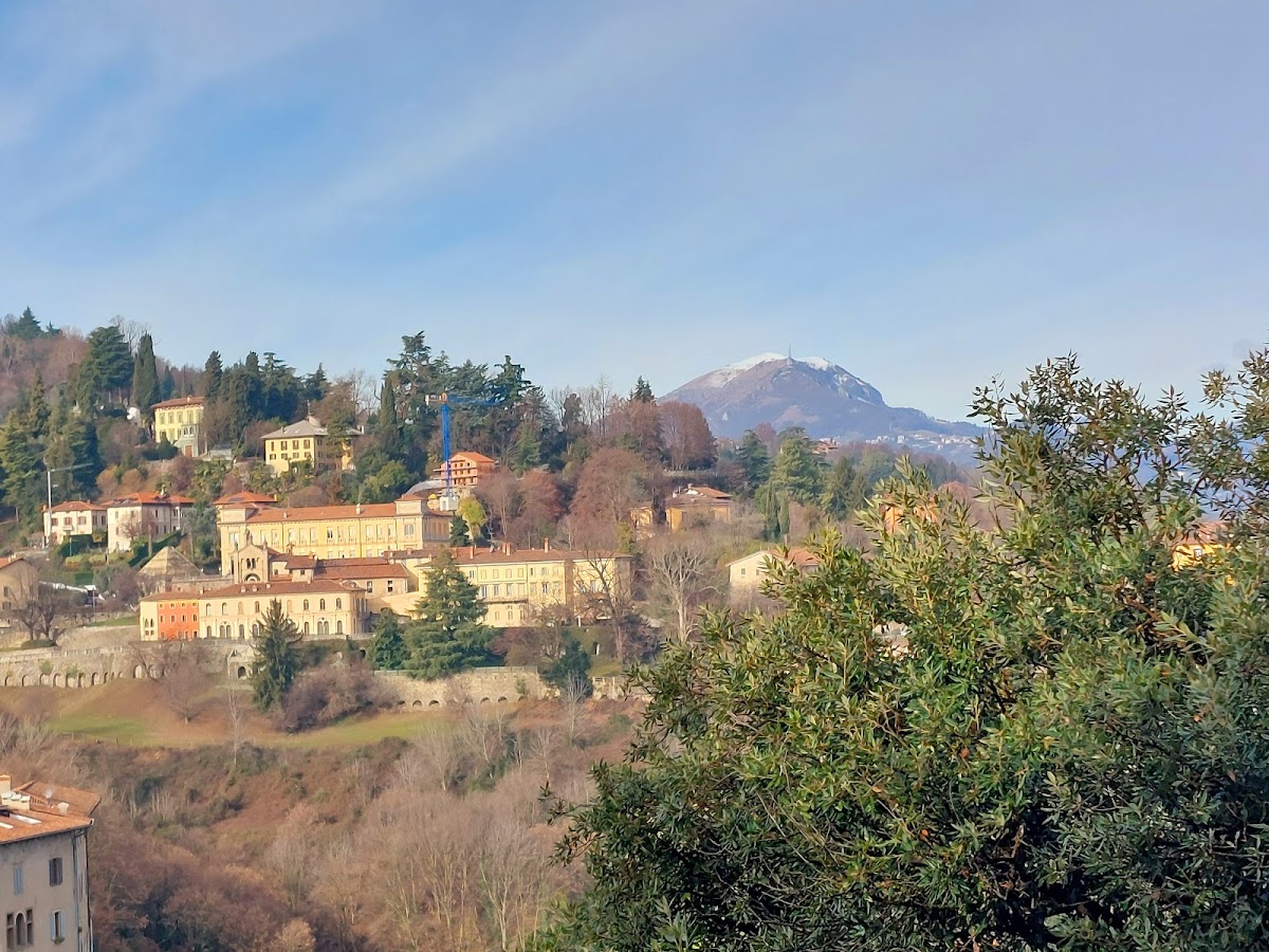 Parco della Rocca e Fauna Orobica — Punto di interesse a Bergamo, Bergamo