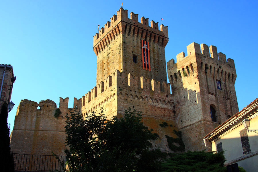 Scopri Rocca Medievale di Offagna