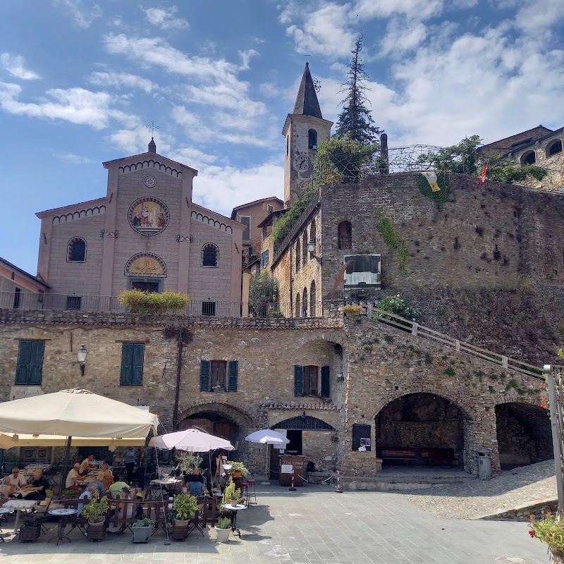 Castello della Lucertola — Punto di interesse a Dolceacqua, Imperia