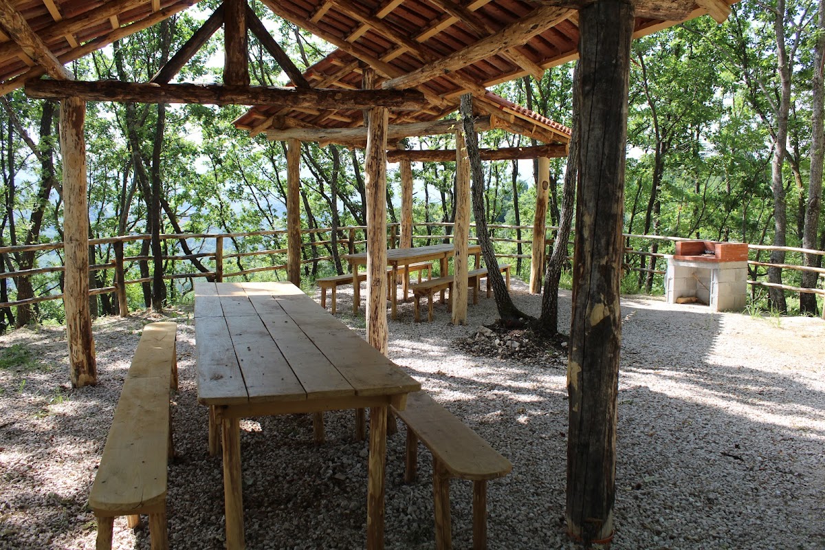 Agriturismo Area Pic nic Cantina MONTEMARANO San Giovanni a Doglie — Punto di interesse a Avellino, Avellino