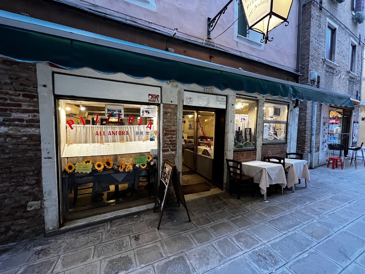 Trattoria-Pizzeria All'Anfora — Punto di interesse a Venezia, Venezia