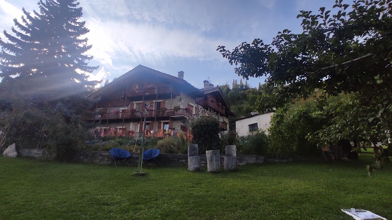 Al Verde Villaggio di Rumiod B&B Lo VAN — Alloggio a Saint-Pierre, Piedmont