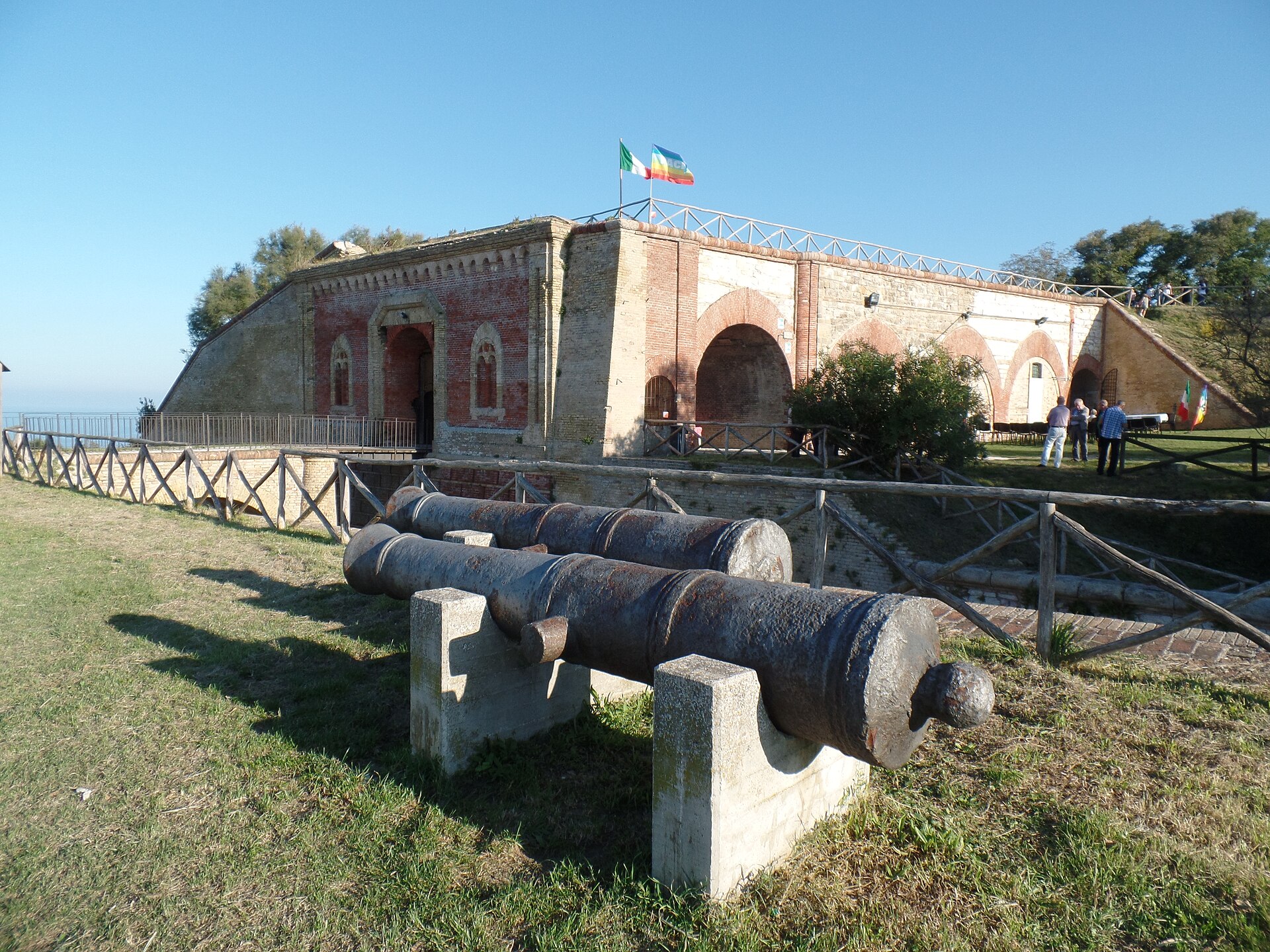Forte Altavilla — Punto di interesse a Ancona, Ancona