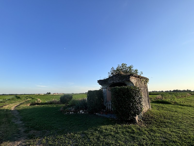Cappellina votiva — Punto di interesse a Trecate, Novara