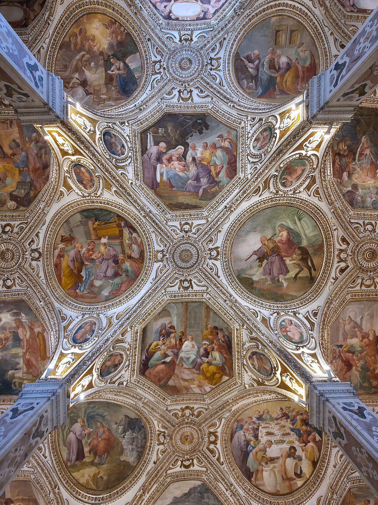 Palazzo Pinto — Punto di interesse a Salerno, Salerno