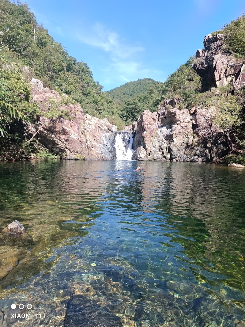 Laghetto del Manzù — Punto di interesse a Parco Capanne Marcarolo, Alessandria