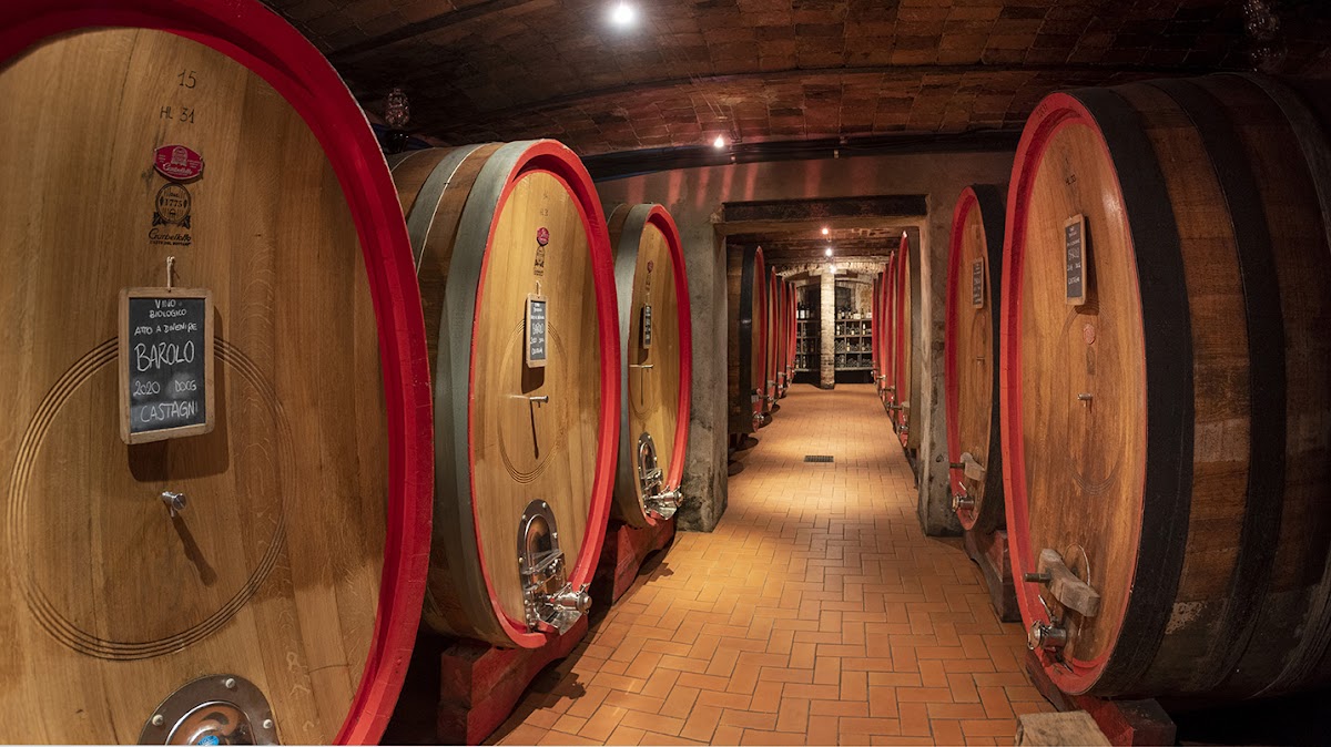 Cantina e Agriturismo Erbaluna — Punto di interesse a Alba, Cuneo