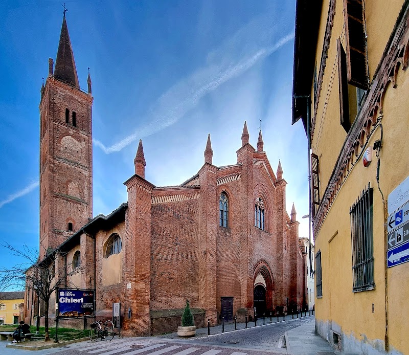 Convento S. Domenico — Punto di interesse a Chieri, Torino