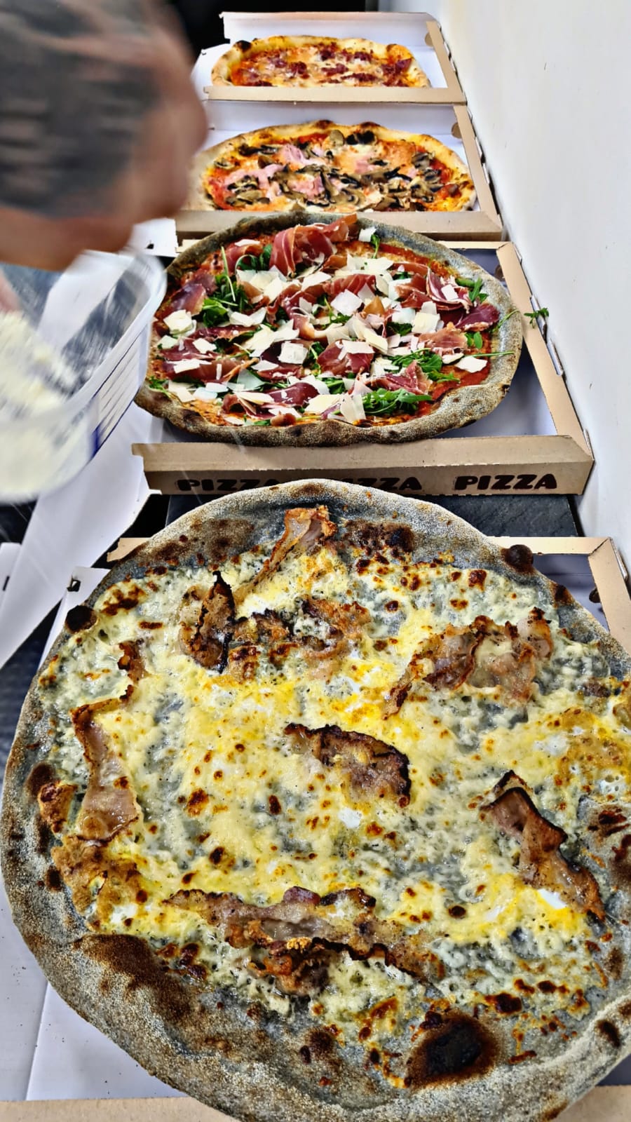 Pizzeria Leonardo — Punto di interesse a Cagliari, Cagliari