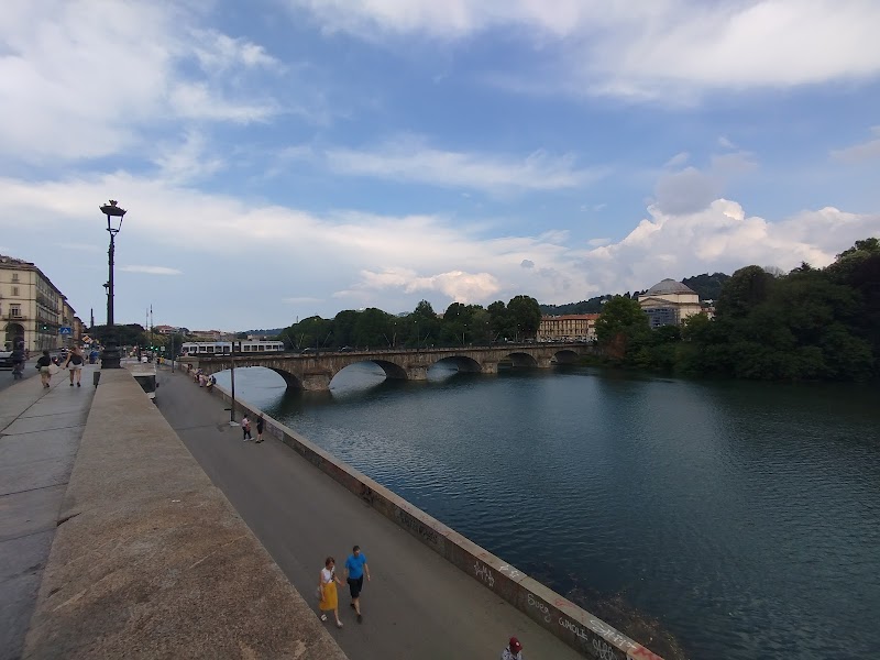 Murazzi — Punto di interesse a Parco del Valentino, Torino