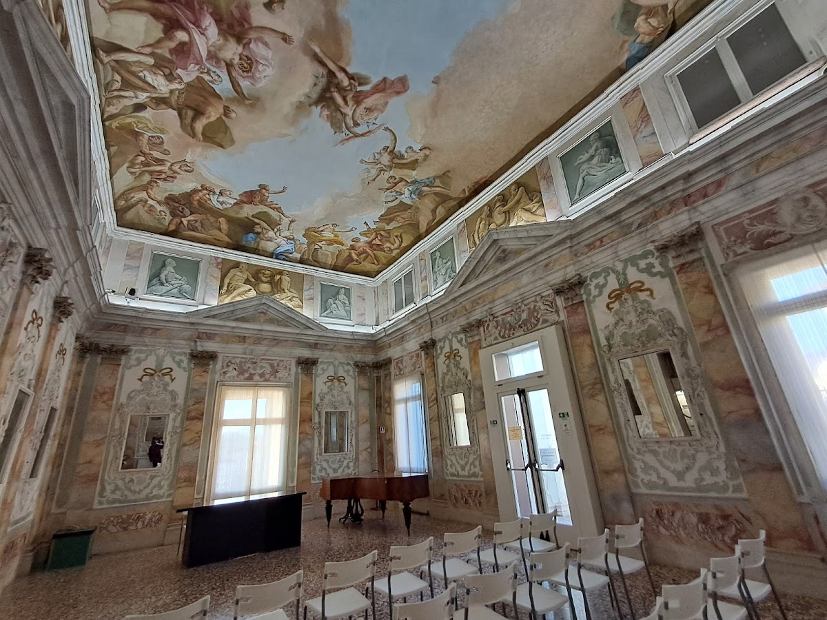Palazzo Sturm — Punto di interesse a Bassano del Grappa, Vicenza