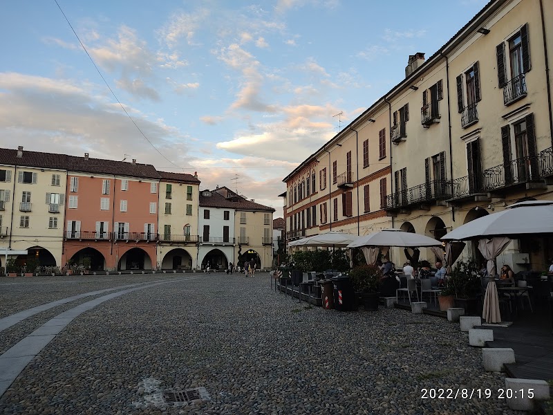 Piazza Cavour